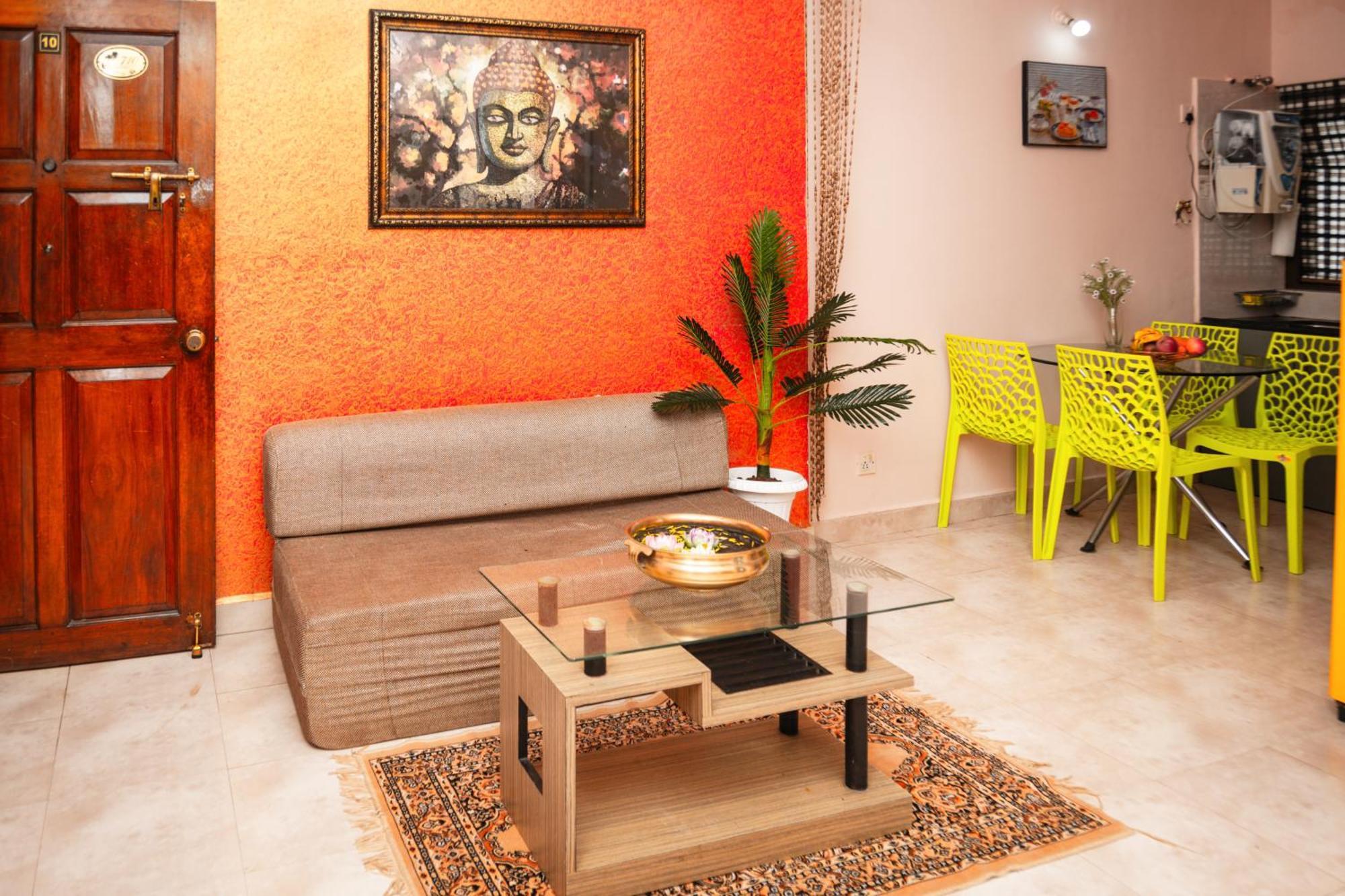 Bbn Serviced Apartment กาลังกูติ ห้อง รูปภาพ