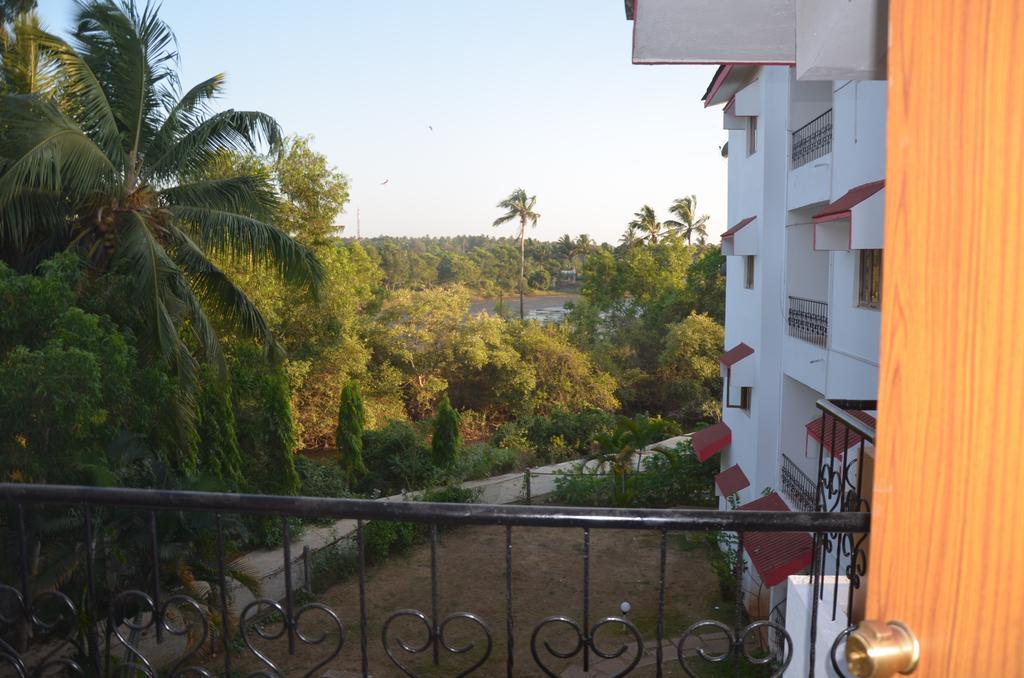 Bbn Serviced Apartment กาลังกูติ ห้อง รูปภาพ