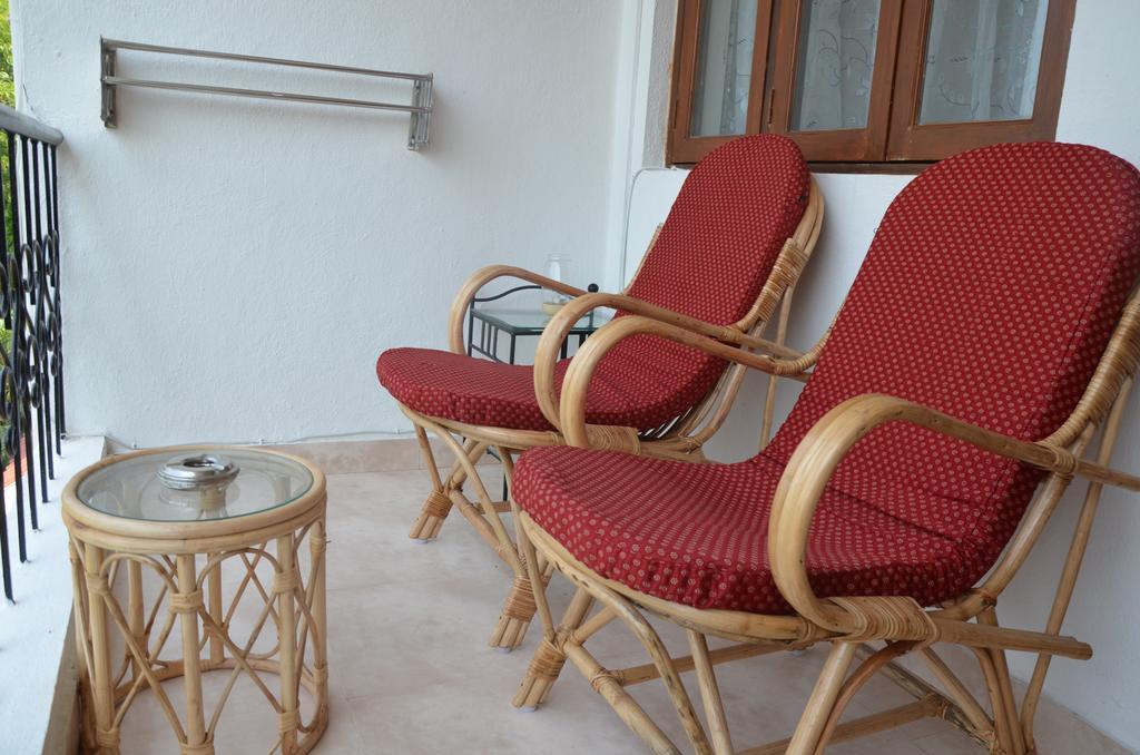 Bbn Serviced Apartment กาลังกูติ ภายนอก รูปภาพ
